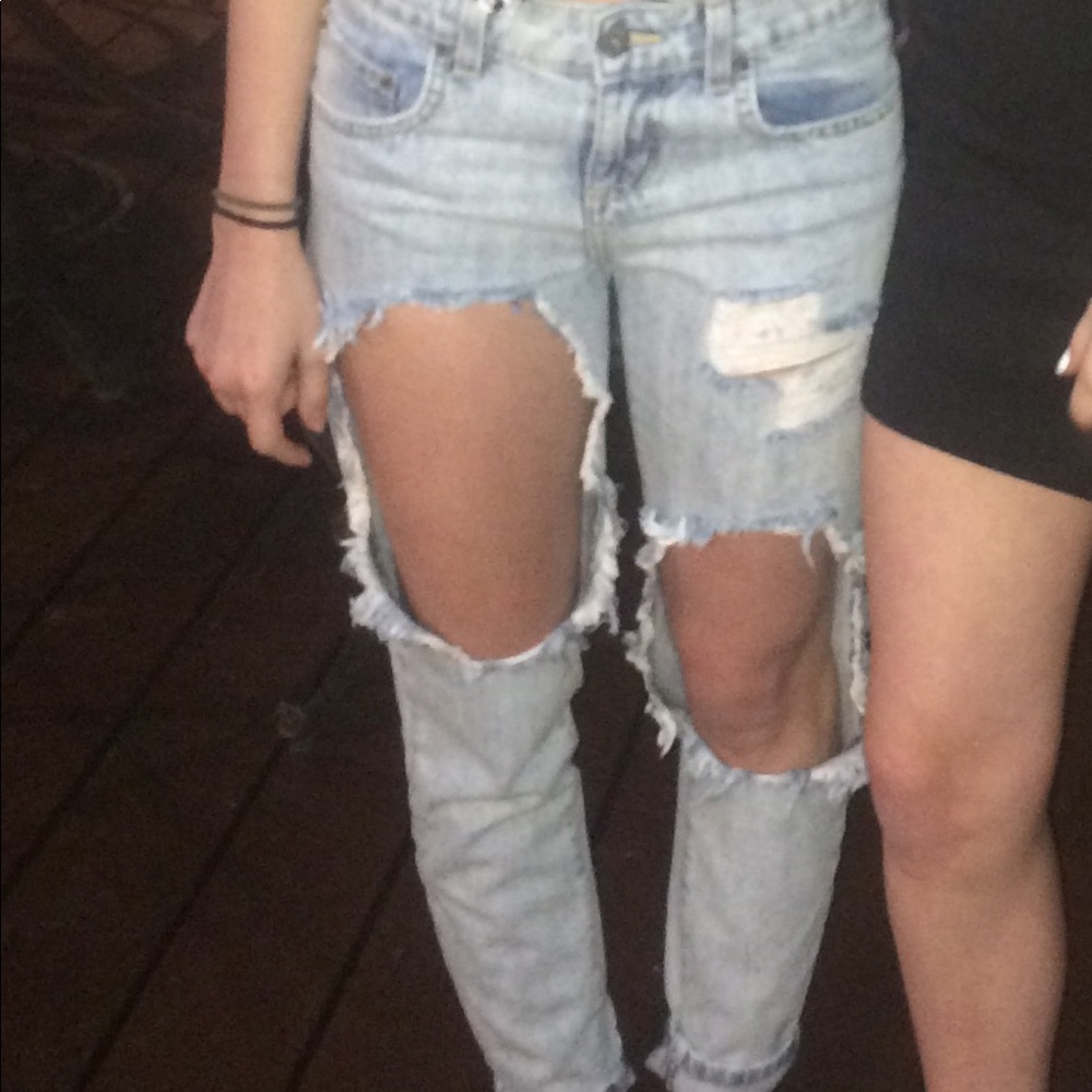LF carmar ripped jeans